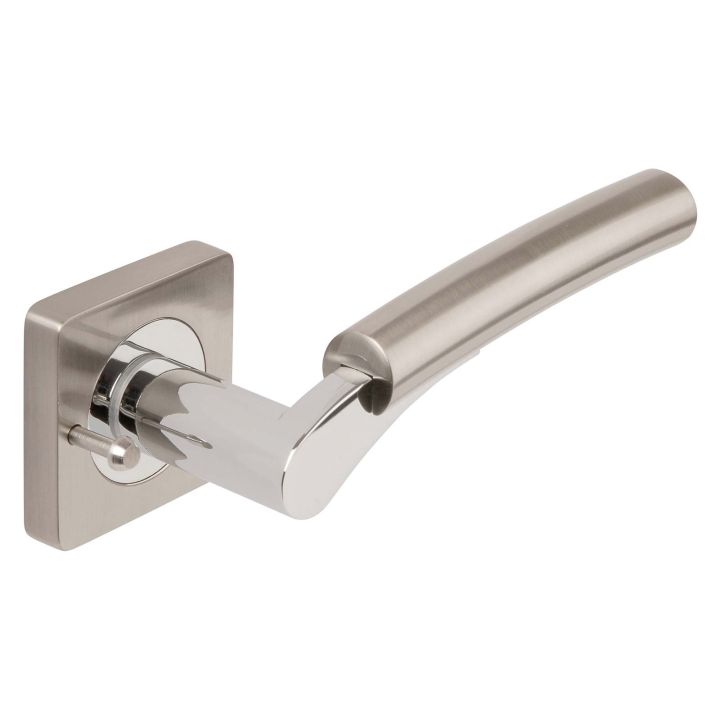 Ultimo Privacy Latch Door Lever Pack On Round Rose Polished Chrome / Satin Nickel