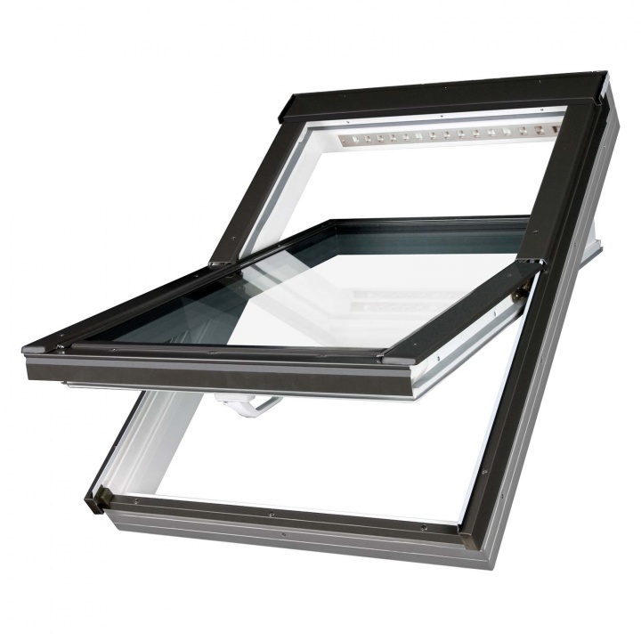 Fakro 05 White PVC Centre Pivot Roof Window 780 x 980mm (PTP-V P2)