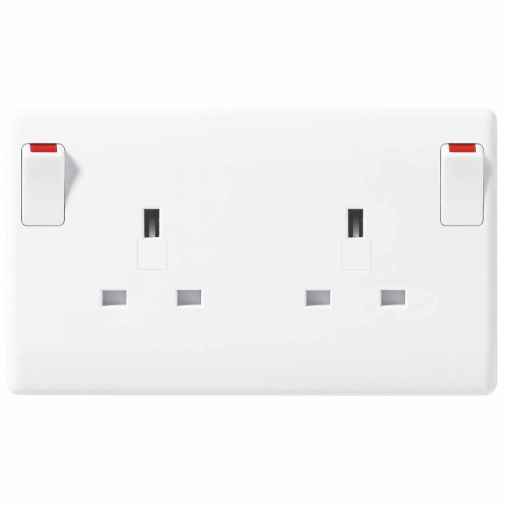 BG Nexus Moulded 1 Gang to 2 Gang Switched Converter Socket 13A
