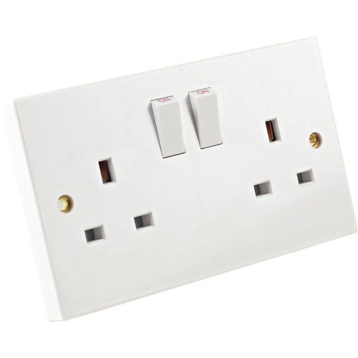 White 2 Gang Switched Socket Single Pole