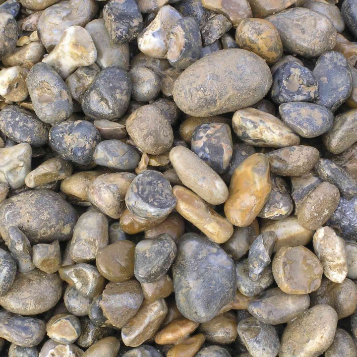 20-40mm Scottish Pebbles 20kg Maxi Bag London Only