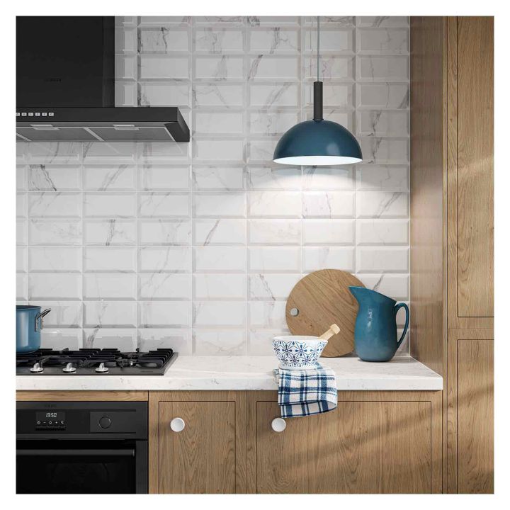 Metro Gloss Calacatta Ceramic Wall Tile 100 x 200mm