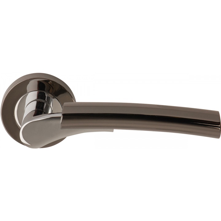 Ultimo Lever Door Handles Polished Chrome / Black Nickel