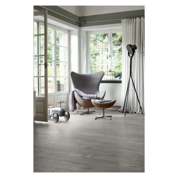 Egger Grey Avery Oak 7mm Laminate Flooring 2.49m²