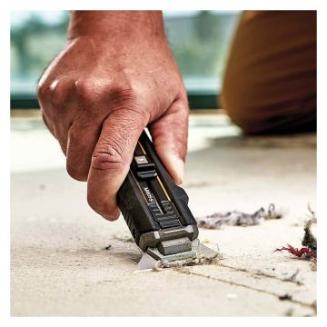 Toughbuilt Scraper Utility Knife With 5 Blades