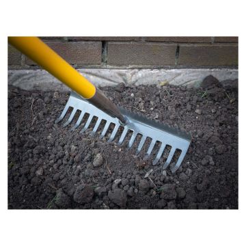 Roughneck Sharp Edge Soil Rake