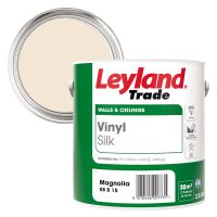 Leyland Trade Vinyl Silk Emulsion Magnolia