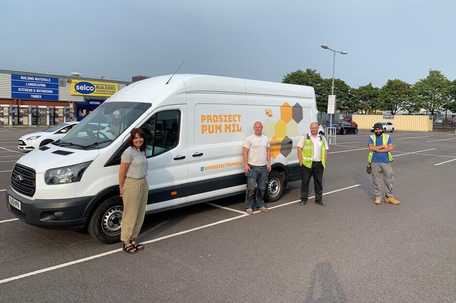 S4C series Prosiect Pum Mil (Project Five Thousand) team visit Selco’s Cardiff Hadfield Road branch