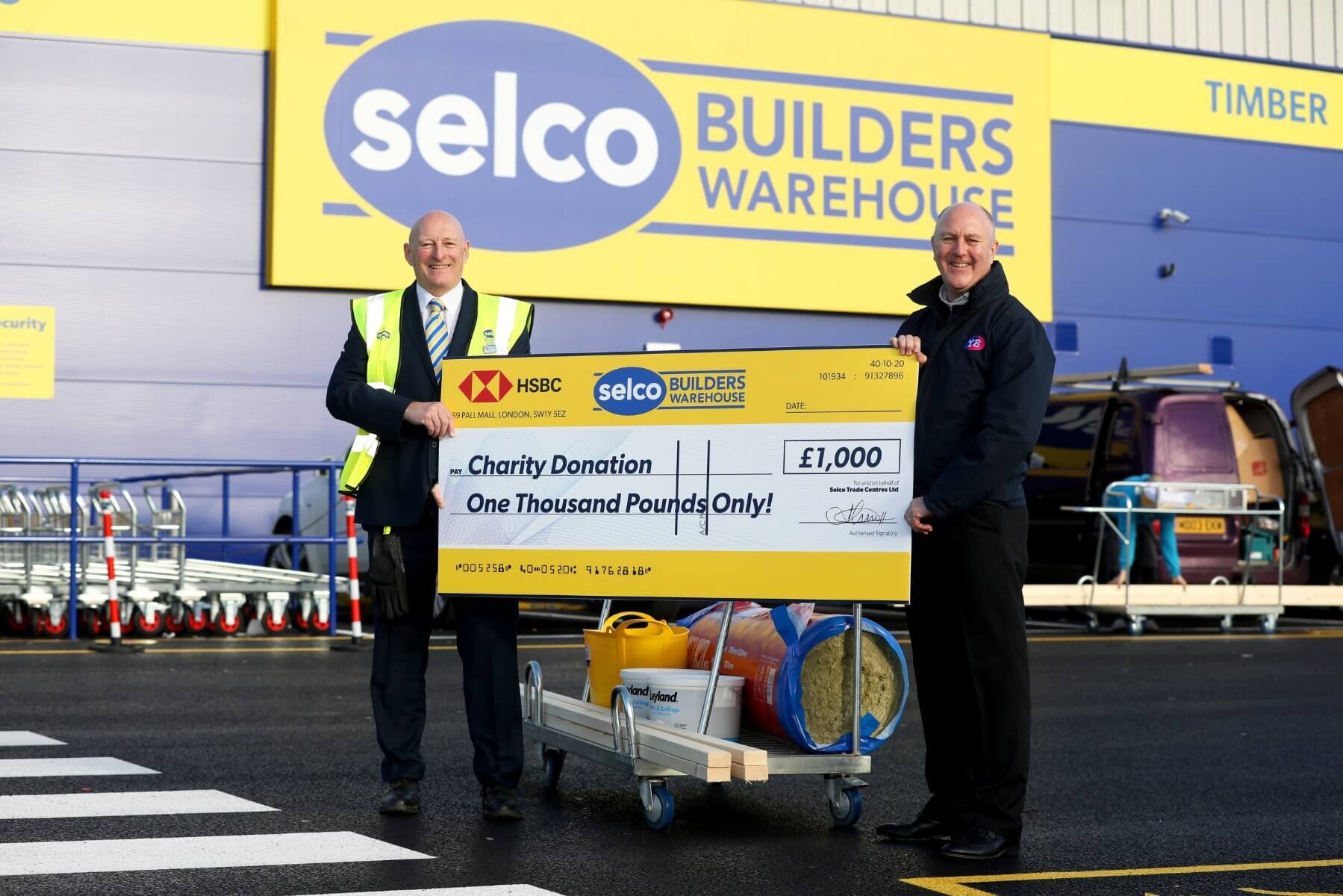 Selco donates £1,000 to charity Young Bristol